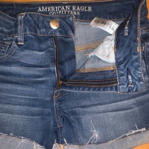 American Eagle shorts 4 hi-rise shortie stretch - Picture 7 of 7